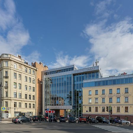 Red Stars Hotel Sankt Petersburg Exteriör bild